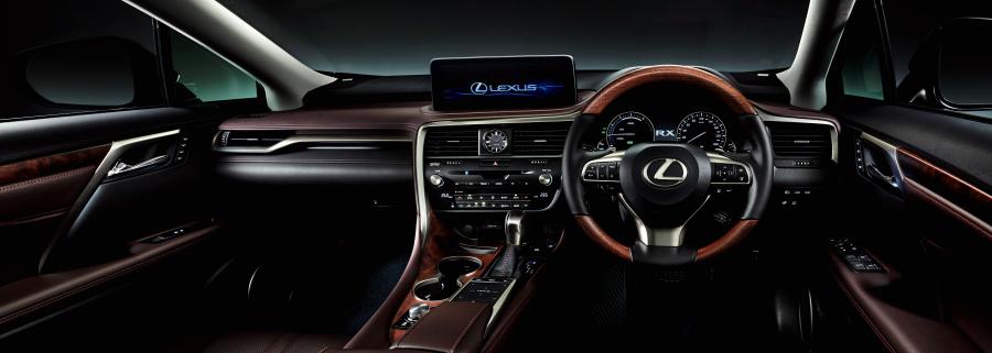 Торпедо Lexus RX450h 2019 года  (JP) (фото 2 из 26)